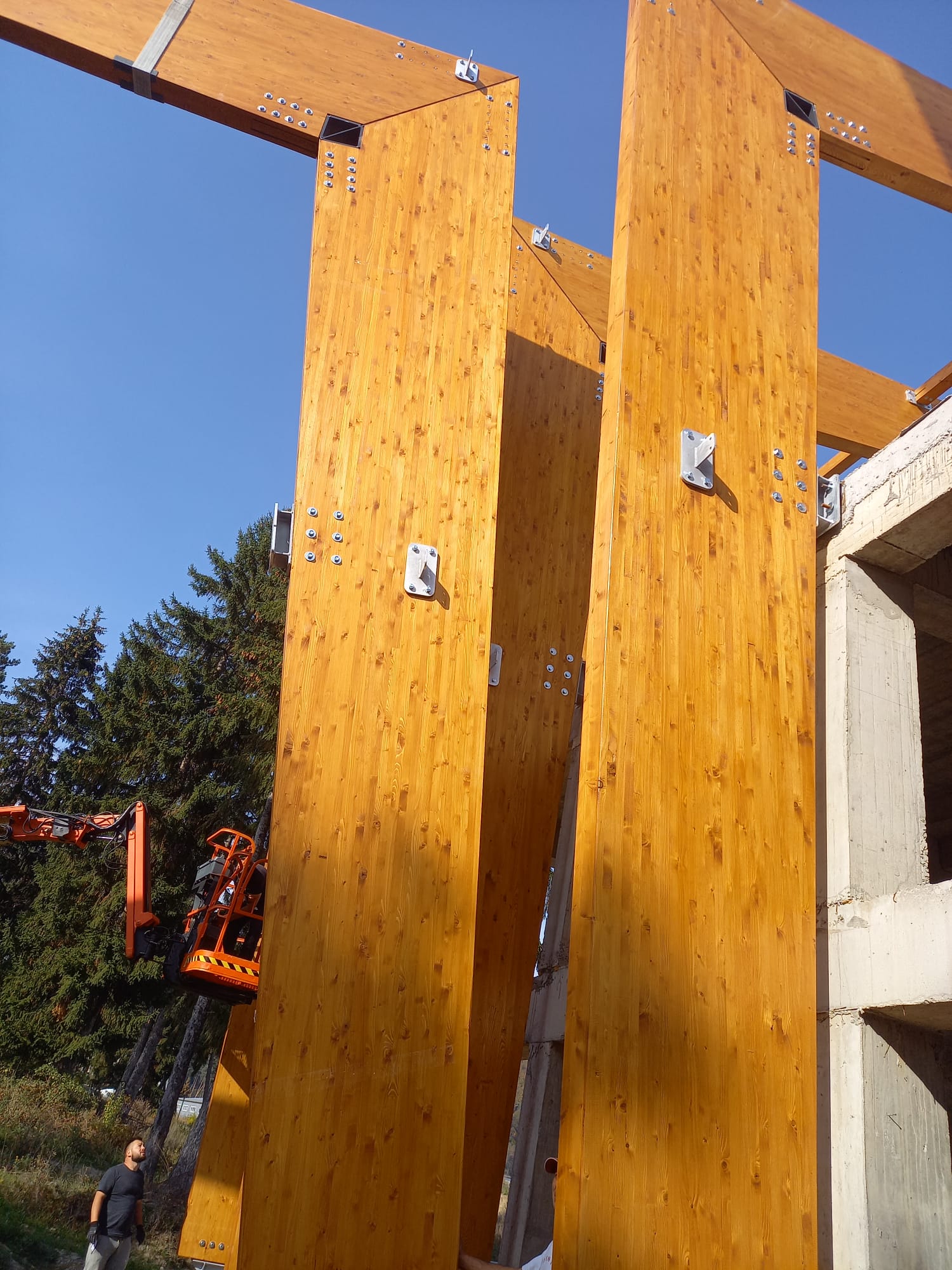 e132d981-231d-43be-a891-5548f0855016